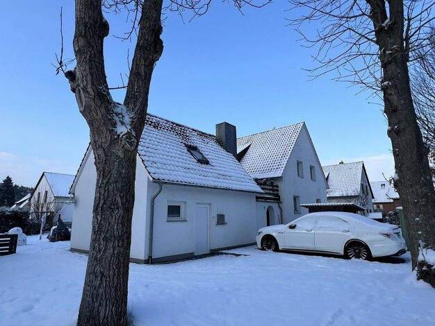 Mehrfamilienhaus zum Kauf provisionsfrei 389.000 € 11 Zimmer 200 m² 913 m² Grundstück Gifhorn 38518