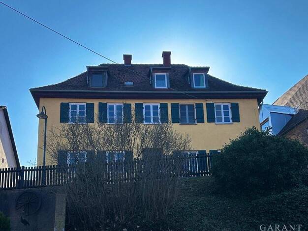 Haus zum Kauf 340.000 € 9 Zimmer 200 m² 1.240 m² Grundstück Hohenaltheim 86745