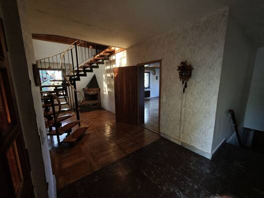 Einfamilienhaus zum Kauf 202.000 € 5 Zimmer 200 m² 1.736 m² Grundstück Elsterwerda Elsterwerda 04910