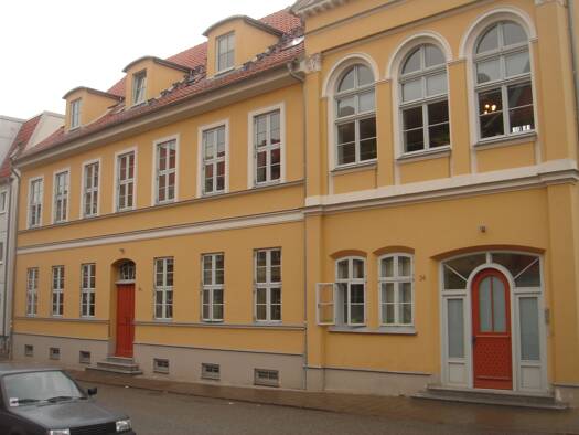 Mehrfamilienhaus zum Kauf als Kapitalanlage geeignet 1.800.000 € 881,5 m² 978 m² Grundstück Innenstadt Greifswald 17489