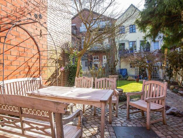 Stadthaus zum Kauf 849.000 € 7 Zimmer 214 m² 319 m² Grundstück Buxtehude 21614