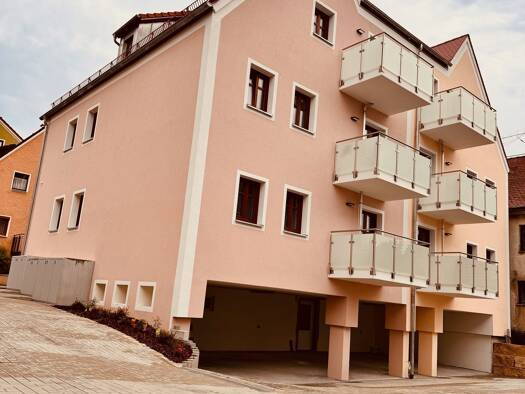 Wohnung zur Miete 493 € 2 Zimmer 53 m² 2. Geschoss frei ab 01.07.2026 Untere Gasse 41 Velburg 92355