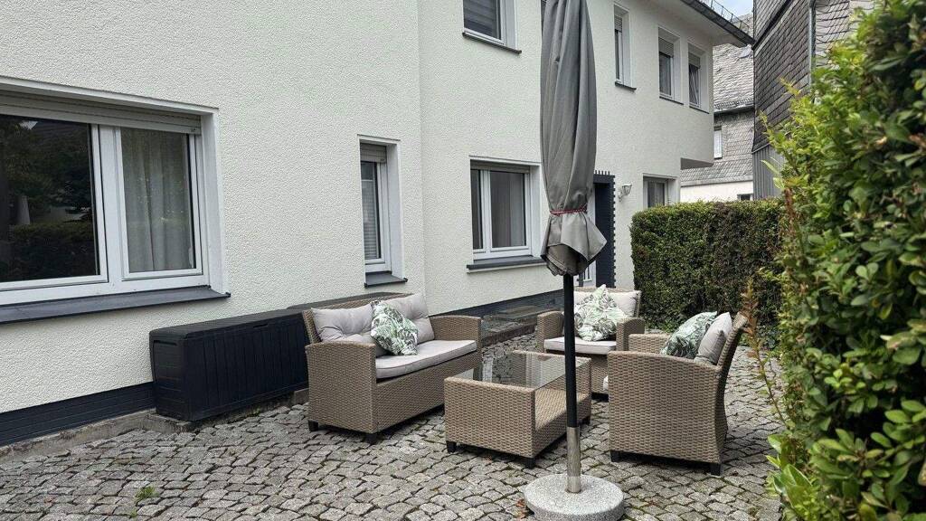 Mehrfamilienhaus zum Kauf provisionsfrei 479.000 € 17 Zimmer 364,7 m² 218 m² Grundstück Jakobusstraße 16 Remblinghausen Meschede 59872