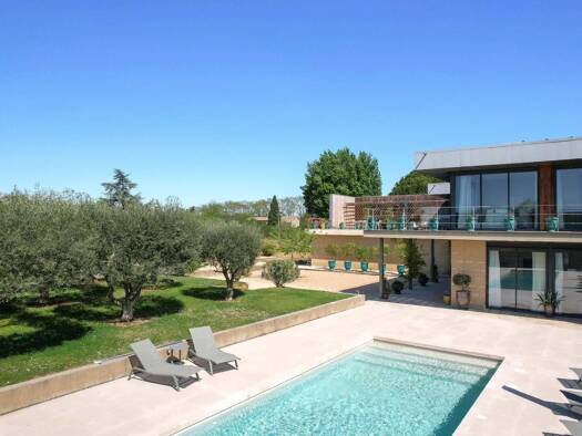 Einfamilienhaus zum Kauf 1.295.000 € 9 Zimmer 339 m² 2.695 m² Grundstück UZES 30700