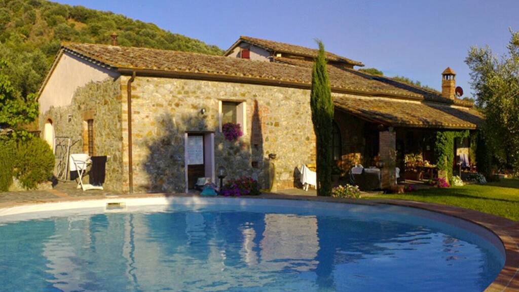 Villa zum Kauf 10 Zimmer 350 m² 70.000 m² Grundstück Paganico 