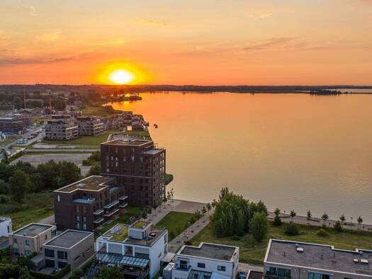 Wohnung zur Miete - Erstbezug 2.490 € 3,5 Zimmer 132,6 m² 2. Geschoss frei ab sofort Schleibogen 14 Schleswig 24837