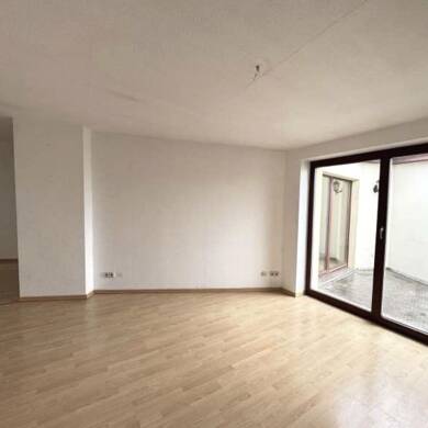 Wohnung zur Miete 565 € 3 Zimmer 87 m² Dachgeschoss, 4. Geschoss frei ab sofort Klausenerstraße . Sudenburg Magdeburg 39112