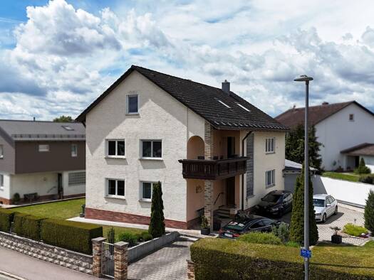 Mehrfamilienhaus zum Kauf 455.000 € 6 Zimmer 286 m² 746 m² Grundstück Burglengenfeld 93133