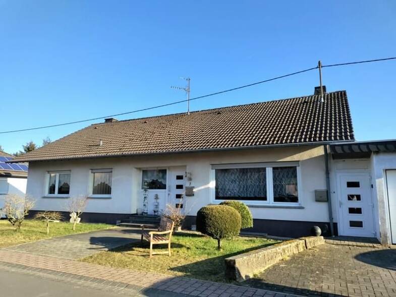 Einfamilienhaus zum Kauf 275.000 € 7 Zimmer 207 m² 1.389 m² Grundstück Nimshuscheid Nimshuscheid 54612