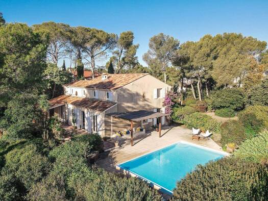 Einfamilienhaus zum Kauf 1.050.000 € 186 m² 1.629 m² Grundstück Cabries ST RAPHAEL 83530