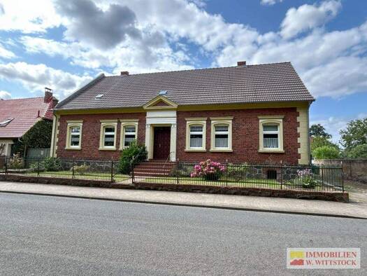 Bauernhaus zum Kauf 165.000 € 8 Zimmer 155 m² 2.710 m² Grundstück Beveringen Pritzwalk / Beveringen 16928