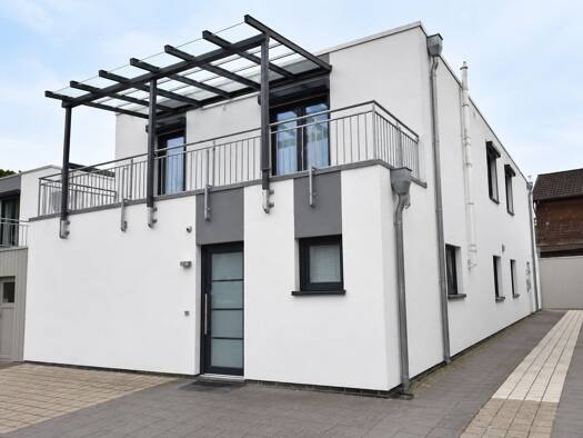 Stadthaus zur Miete 1.550 € 4 Zimmer 111 m² 235 m² Grundstück frei ab sofort Rastede I Rastede 26180