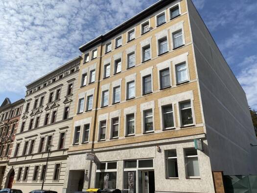 Wohnung zur Miete 299 € 1 Zimmer 44 m² Innenstadt Mitte 06110