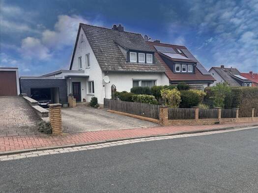 Doppelhaushälfte zum Kauf 175.000 € 6 Zimmer 127 m² 920 m² Grundstück Wesseln Bad Salzdetfurth 31162