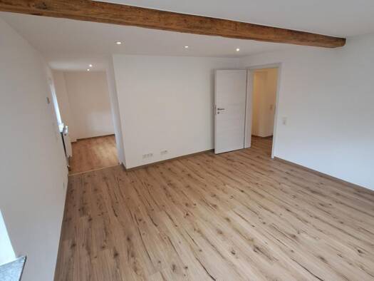 Wohnung zur Miete 760 € 3 Zimmer 82 m² Geschoss 1/3 frei ab sofort Wolfenhausen Weilmünster 35789