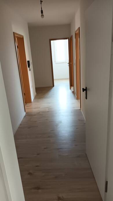 Wohnung zur Miete 820 € 3 Zimmer 90 m² Geschoss 1/1 frei ab sofort Volkach Volkach 97332