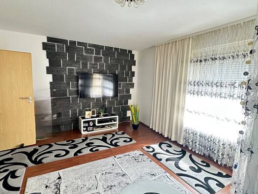 Wohnung zum Kauf 315.000 € 4 Zimmer 86 m² Neuburg Neuburg an der Donau 86633