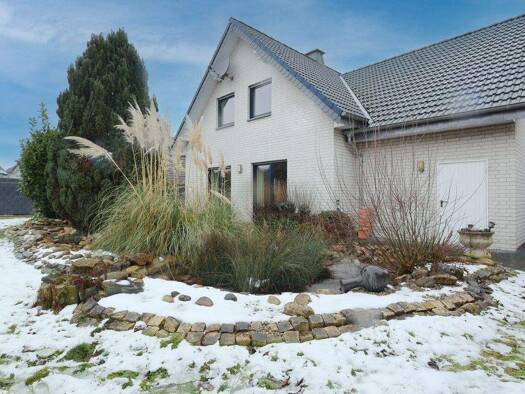 Einfamilienhaus zum Kauf 449.000 € 5 Zimmer 193 m² 620 m² Grundstück Mantinghausen Salzkotten / Mantinghausen 33154