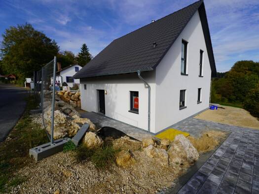 Einfamilienhaus zum Kauf - Erstbezug 575.000 € 5 Zimmer 143 m² 1.000 m² Grundstück frei ab sofort Rupprechtstegen Hartenstein 91235