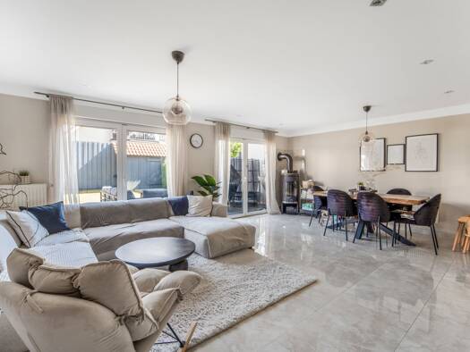 Doppelhaushälfte zum Kauf 485.000 € 4 Zimmer 120 m² 262 m² Grundstück Langenhagen 30855