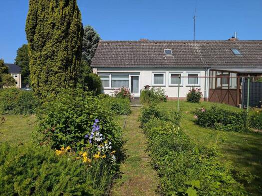 Doppelhaushälfte zum Kauf 156.000 € 4 Zimmer 67 m² 675 m² Grundstück Salzgitter 38226