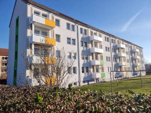 Wohnung zur Miete 270 € 2 Zimmer 45,6 m² 2. Geschoss Crimmitschau 08451