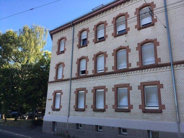 Wohnung zur Miete 920 € 2 Zimmer 65,3 m² 1. Geschoss frei ab 13.02.2026 Augsburger Str. 197 Untertürkheim Stuttgart 70327