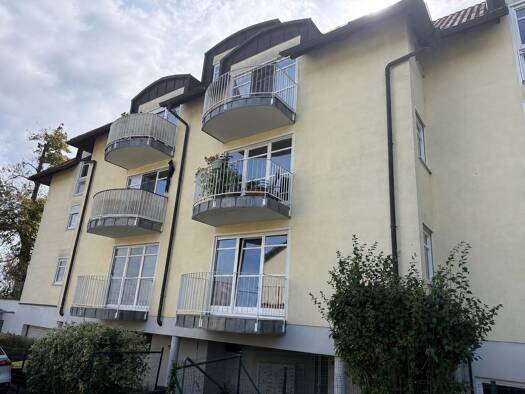 Wohnung zur Miete 490 € 1 Zimmer 35 m² Geschoss 1/3 frei ab 01.10.2026 Gotha Gotha 99867
