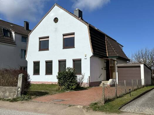 Mehrfamilienhaus zum Kauf 389.000 € 6 Zimmer 143 m² 1.694 m² Grundstück Poppenbrügge Kiel 24145