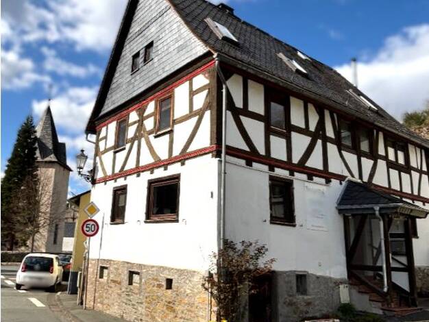 Einfamilienhaus zum Kauf 189.000 € 8 Zimmer 170 m² 262 m² Grundstück Tiefenbach Braunfels 35619