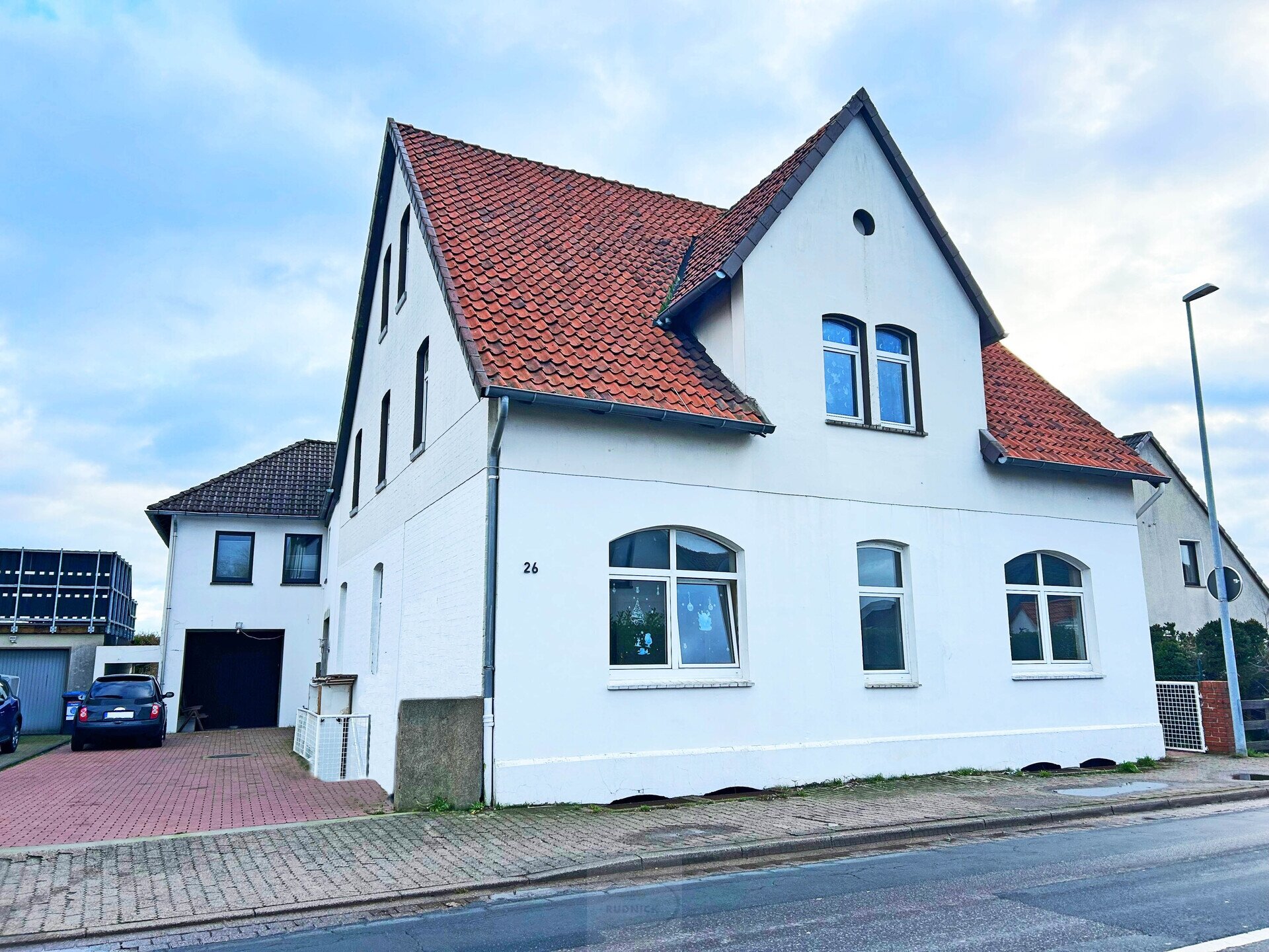 Mehrfamilienhaus zum Kauf 330.000 € 13 Zimmer 310 m²<br/>Wohnfläche 1.508 m²<br/>Grundstück Klein Heidorn Wunstorf 31515