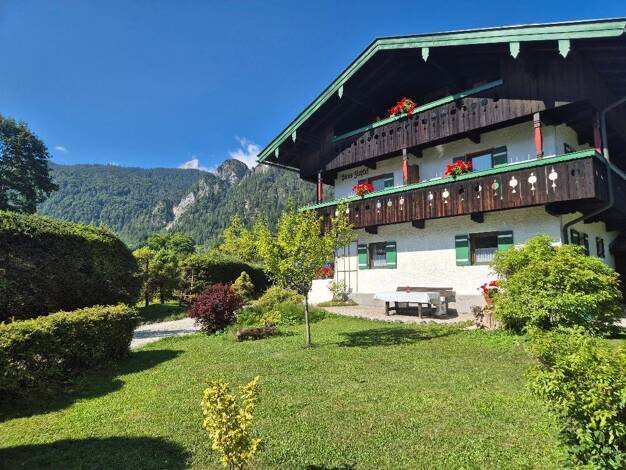Einfamilienhaus zum Kauf 890.000 € 8 Zimmer 250 m² 901 m² Grundstück frei ab sofort Unterschönau Schönau a. Königssee 83471