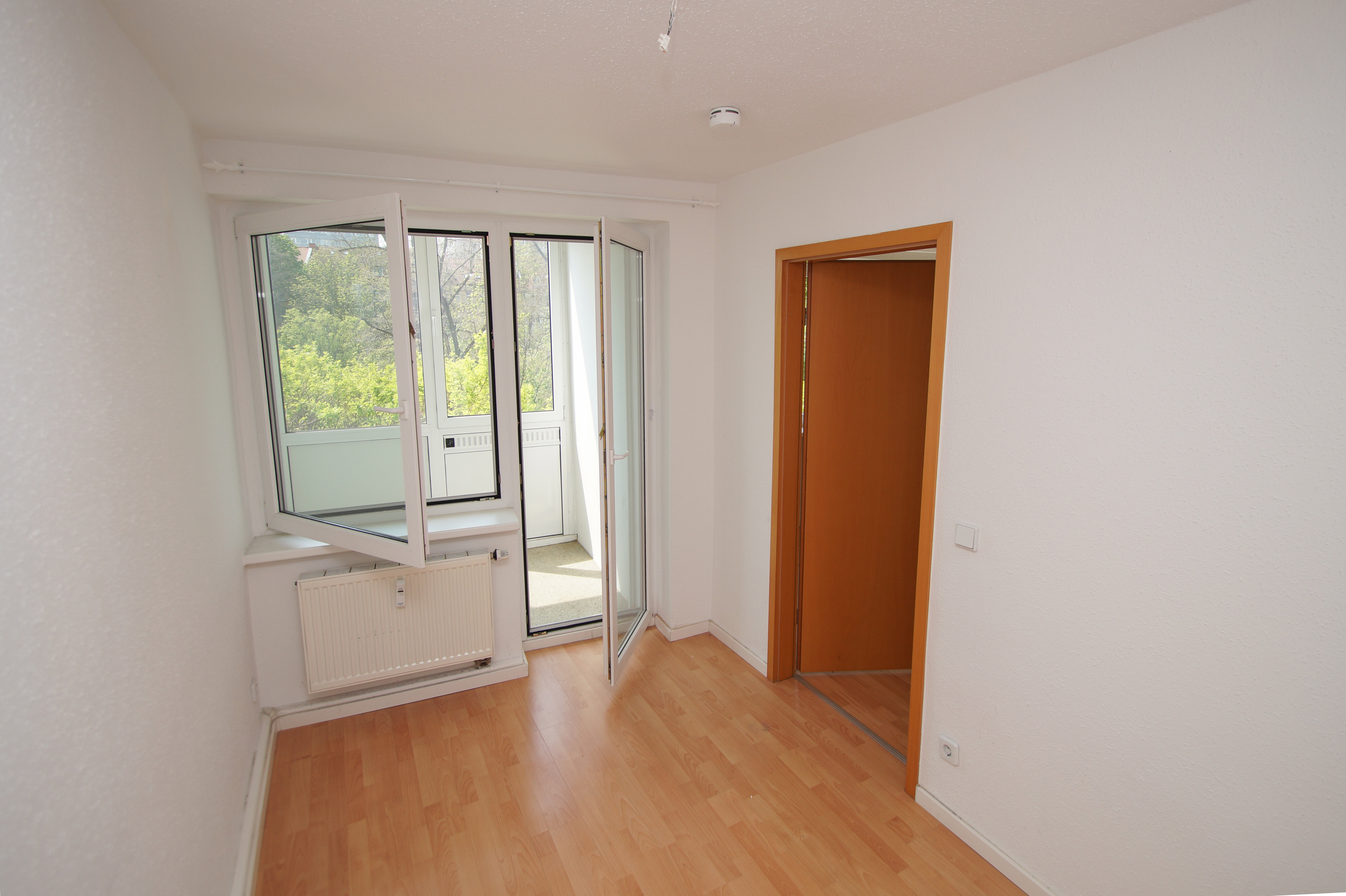 Wohnung zum Kauf provisionsfrei 121.500 € 2 Zimmer 49,4 m²<br/>Wohnfläche 3.<br/>Geschoss Krämpfervorstadt Erfurt 99085