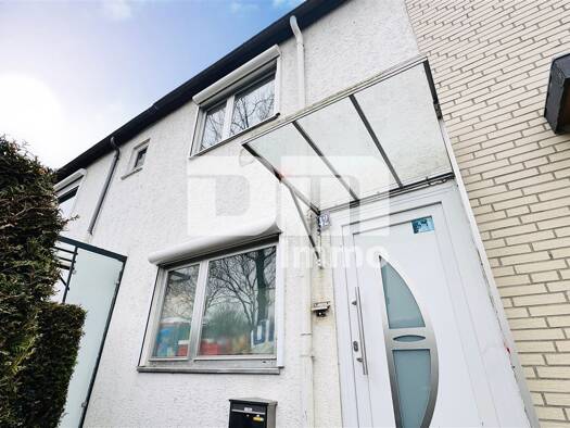 Reihenmittelhaus zur Versteigerung 120.000 € 3 Zimmer 100 m² 143 m² Grundstück frei ab sofort Kassel 34123
