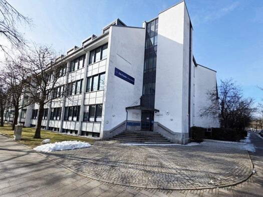 Bürokomplex zur Miete 13,50 € 1.850 m² Bürofläche Unterhaching 82008