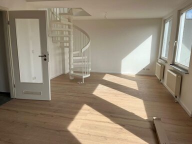 Maisonette zur Miete 1.375 € 3 Zimmer 112 m² 4. Geschoss frei ab 15.10.2024 Kruppstraße 49 Oberbilk Düsseldorf 40227