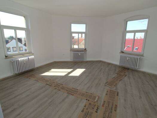 Wohnung zur Miete 626 € 3 Zimmer 80 m² 2. Geschoss frei ab 01.09.2026 Magdeburger Straße 31 Genthin Genthin 39307