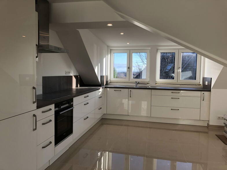 Wohnung zur Miete 1.060 € 2 Zimmer 86 m² Dachgeschoss, 1. Geschoss frei ab 01.06.2025 Plön 24306