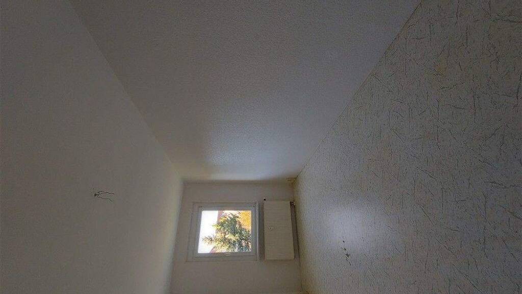 Wohnung zur Miete 351 € 3 Zimmer 60,5 m² 1. Geschoss frei ab sofort Dr.-Schwentner-Str. 97 Neustrelitz 17235