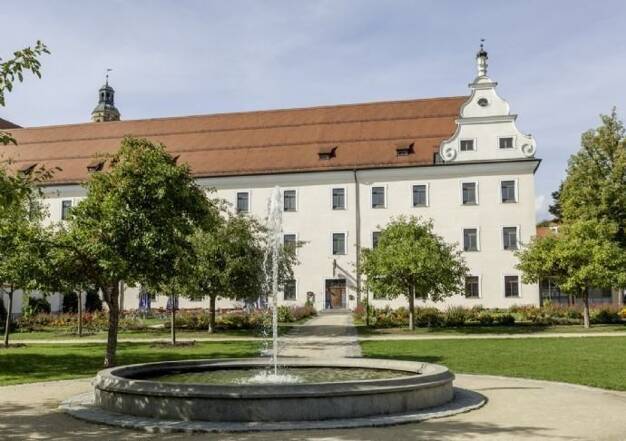 Wohnung zur Miete 750 € 2 Zimmer 70 m² 1. Geschoss frei ab sofort Malteser Platz 2 Altstadt Amberg 92224