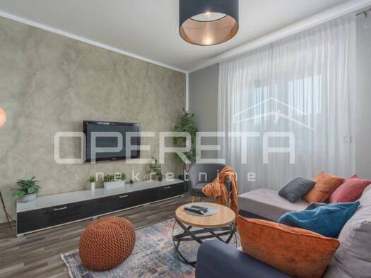Einfamilienhaus zur Miete 1.300 € 4 Zimmer 130 m² 350 m² Grundstück Višnjan 52463