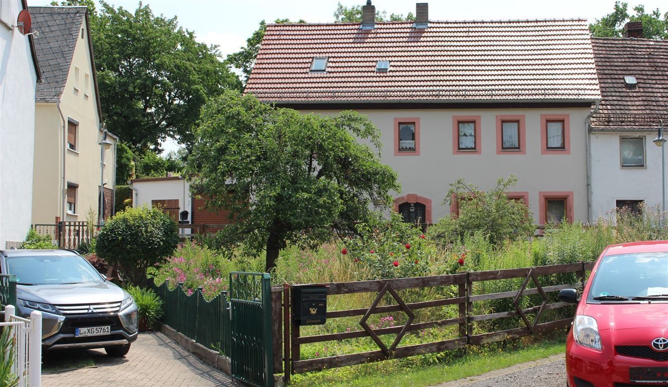 Reihenendhaus zum Kauf 79.000 € 7 Zimmer 137,4 m²<br/>Wohnfläche 770 m²<br/>Grundstück Frohburg Frohburg 04654