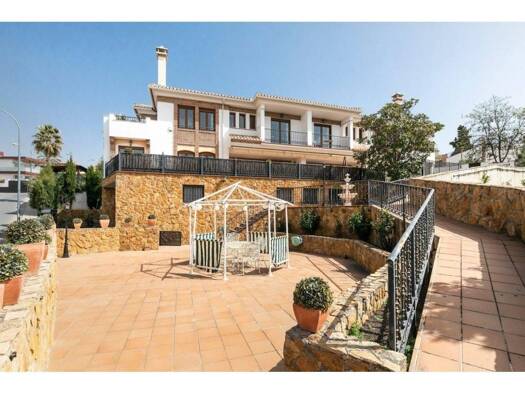 Villa zum Kauf 750.000 € 13 Zimmer 736 m² 912 m² Grundstück Huétor Vega 18198