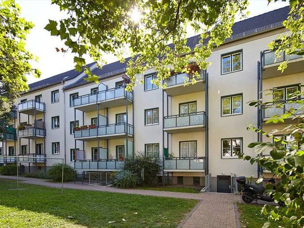 Wohnung zur Miete 430 € 2 Zimmer 49,6 m² 2. Geschoss frei ab 16.08.2026 Trothaer Str. 83 Trotha Halle (Saale) 06118