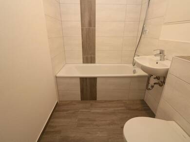 Wohnung zur Miete 669 € 4 Zimmer 88,4 m² 6. Geschoss Chemnitzer Straße 109 Freiberg Freiberg 09599