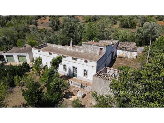 Haus zum Kauf 640.000 € 14.720 m² Grundstück Santa Bárbara de Nexe 8005
