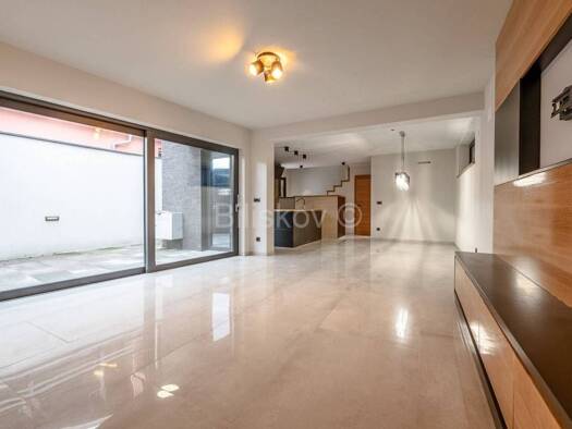 Haus zum Kauf 550.000 € 4 Zimmer 144 m² Samobor