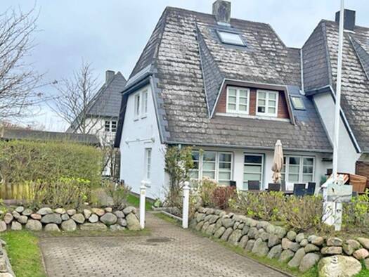 Doppelhaushälfte zum Kauf 650.000 € 4 Zimmer 106 m² 319 m² Grundstück Westerland 25980