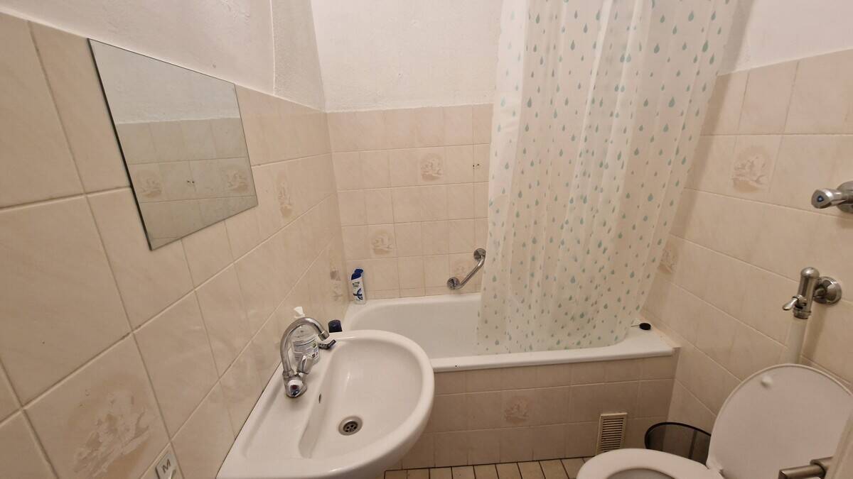 Property thumbnail 9