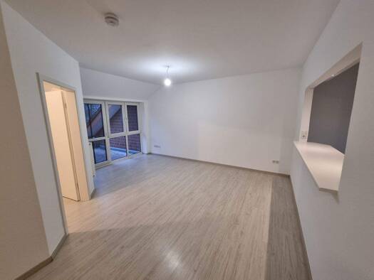 Wohnung zur Miete 550 € 2 Zimmer 56 m² frei ab sofort Hellern Osnabrück 49078